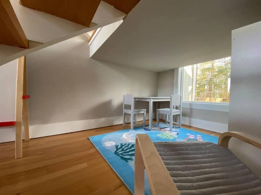 Villa Luxury Modern Waterfront Retreat Montross Esterno foto